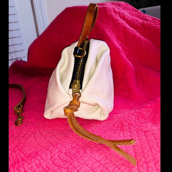 🕯Eleven Thirty KATIE MINI Leather Shoulder Bag 🕯 - Picture 7 of 9